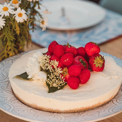 Healthy eldflower cheesecake no added sugar.